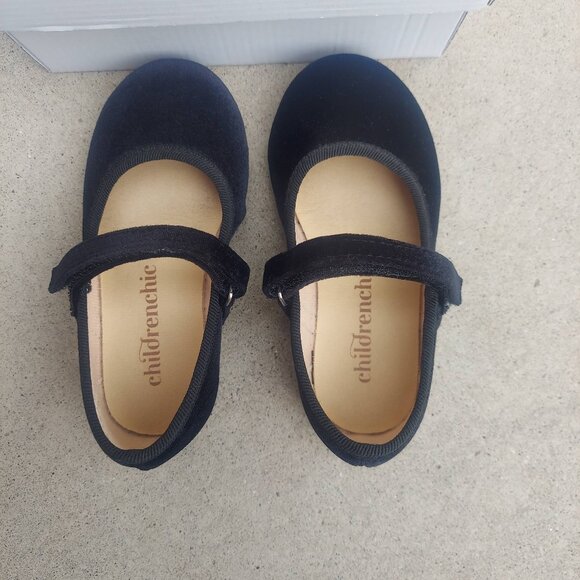 Black Velvet Mary Jane Shoe - Picture 5 of 8